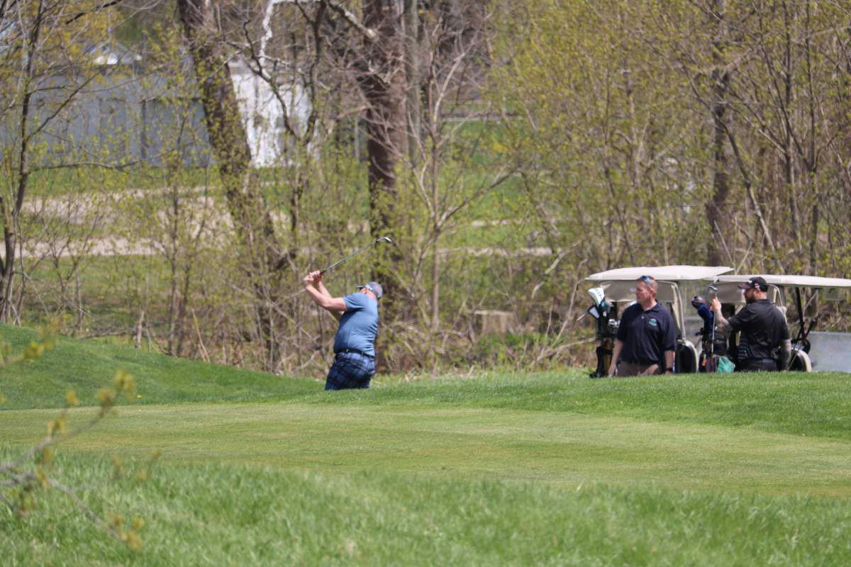Ottawa city council is in favour of golf and other outdoor recreational activities returning under Ontario’s COVID-19 stay-home order.