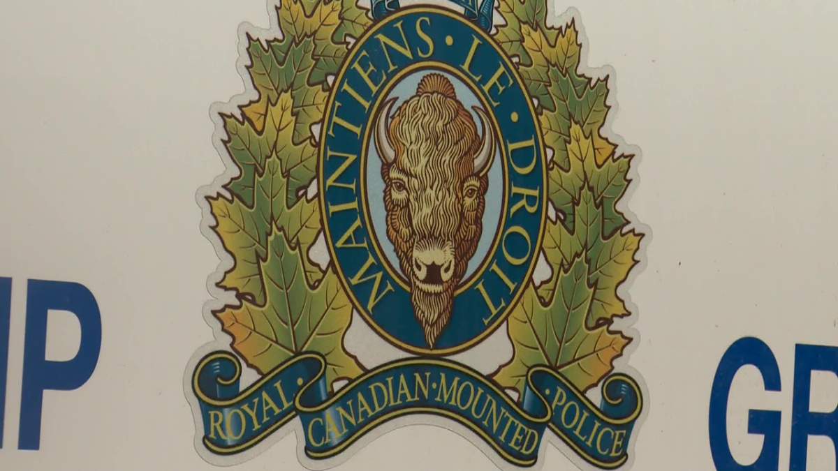 File: A picture of the RCMP logo.
