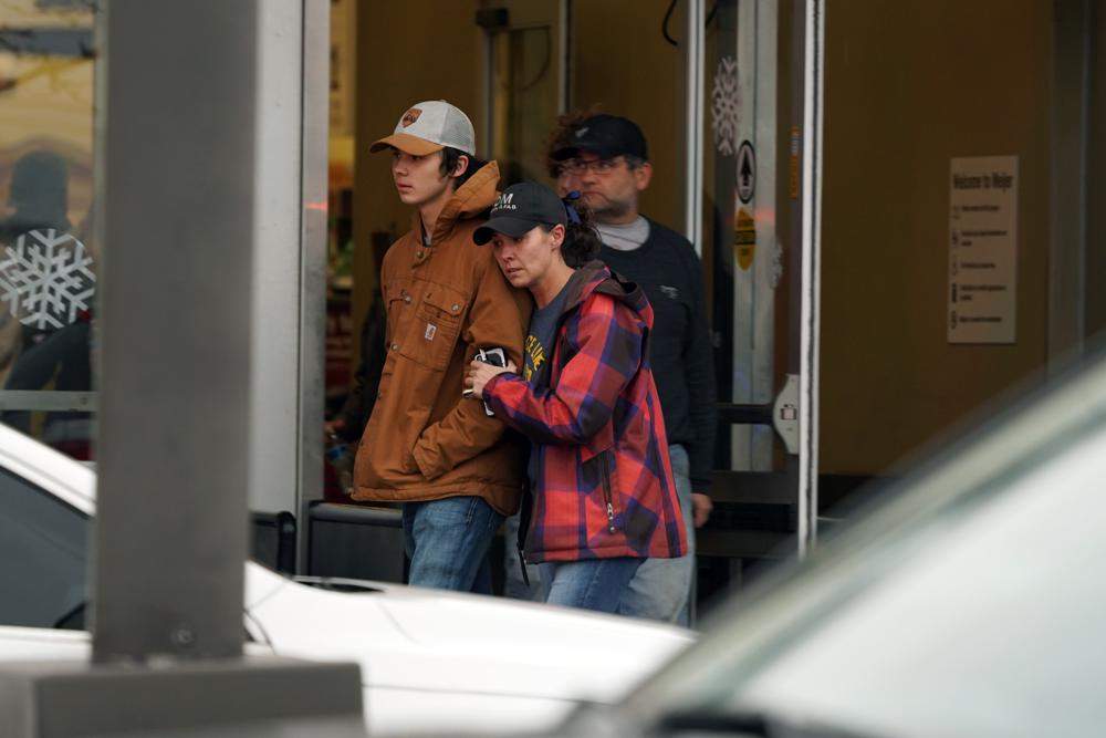 Michigan school shooting: 3 dead, 8 injured after student opens fire - image