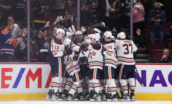 Oilers win