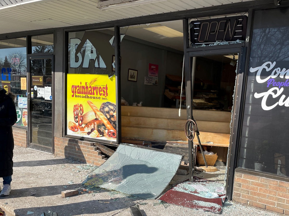 The front of the Grainharvest Breadhouse location on Lorraine Avenue.