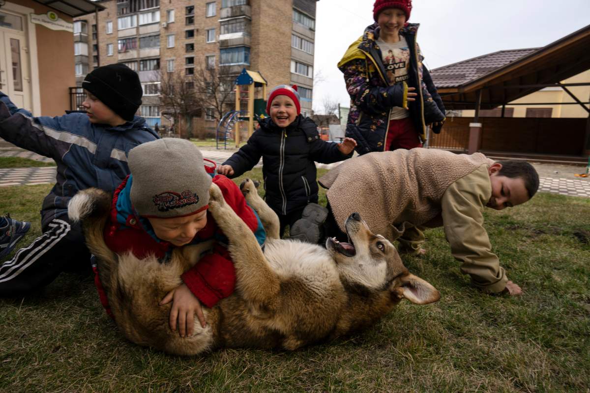 Bucha children Russia Ukraine attack war