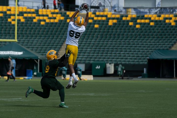There will be plenty of eyes on receiver Kenny Lawler (89) after he signed a one-year contract reportedly worth $300,000 with the Edmonton Elks. The deal would make Lawler the CFL’s highest-paid non-quarterback.