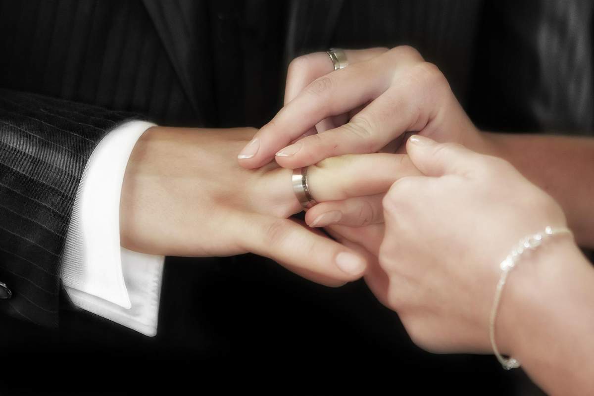 FILE: This is not the wedding ring in question but it may have been used in a similar fashion.
