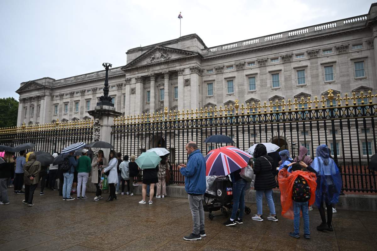 Queen Elizabeth health