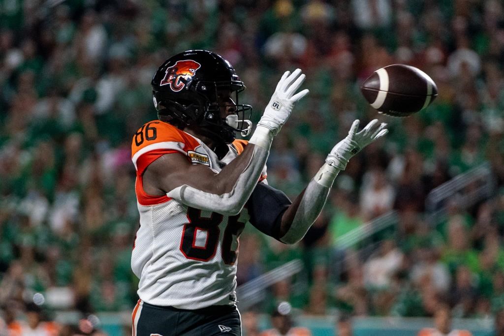 BC Lions receiver Jevon Cottoy (86) catches the football against Saskatchewan Roughriders during the fourth quarter of CFL football action against BC Lions in Regina on August 19, 2022.