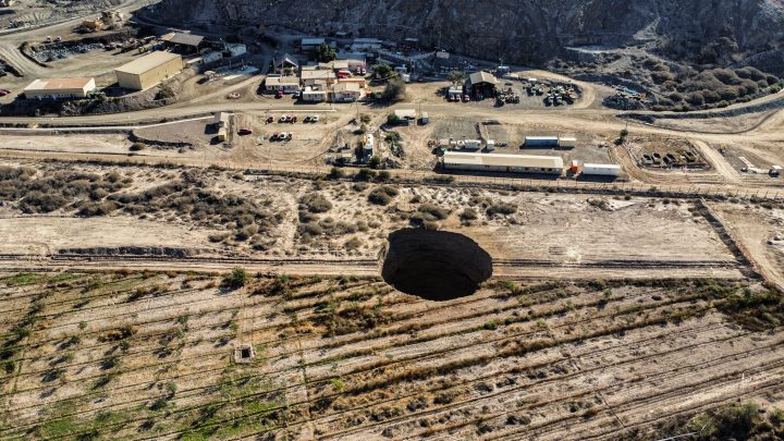 chile sinkhole