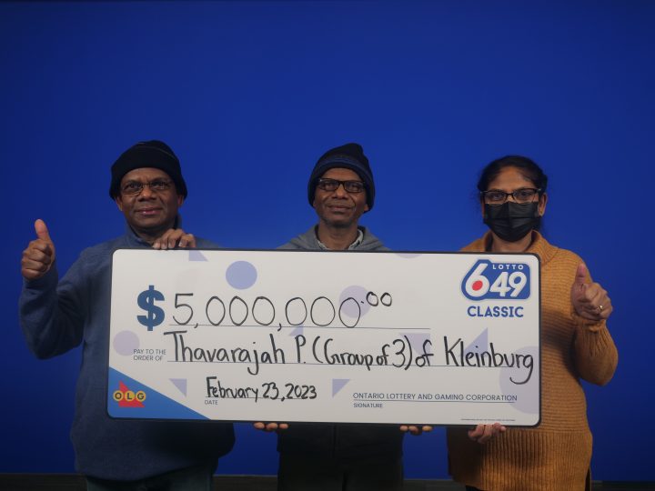 The three siblings won the Jan. 4 Lotto 6/49 Classic Jackpot.