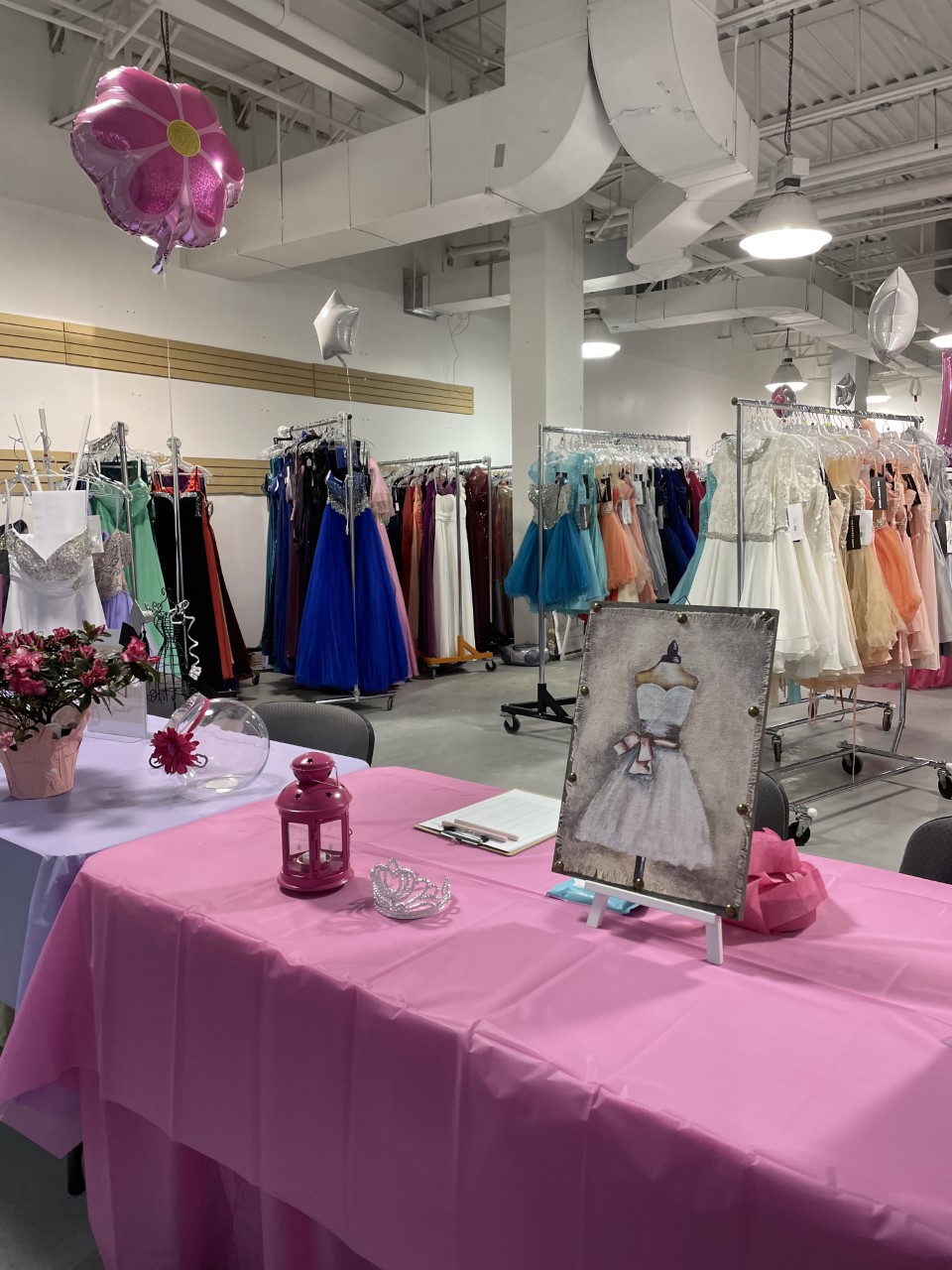 Prom Glitz Barrie boutique.