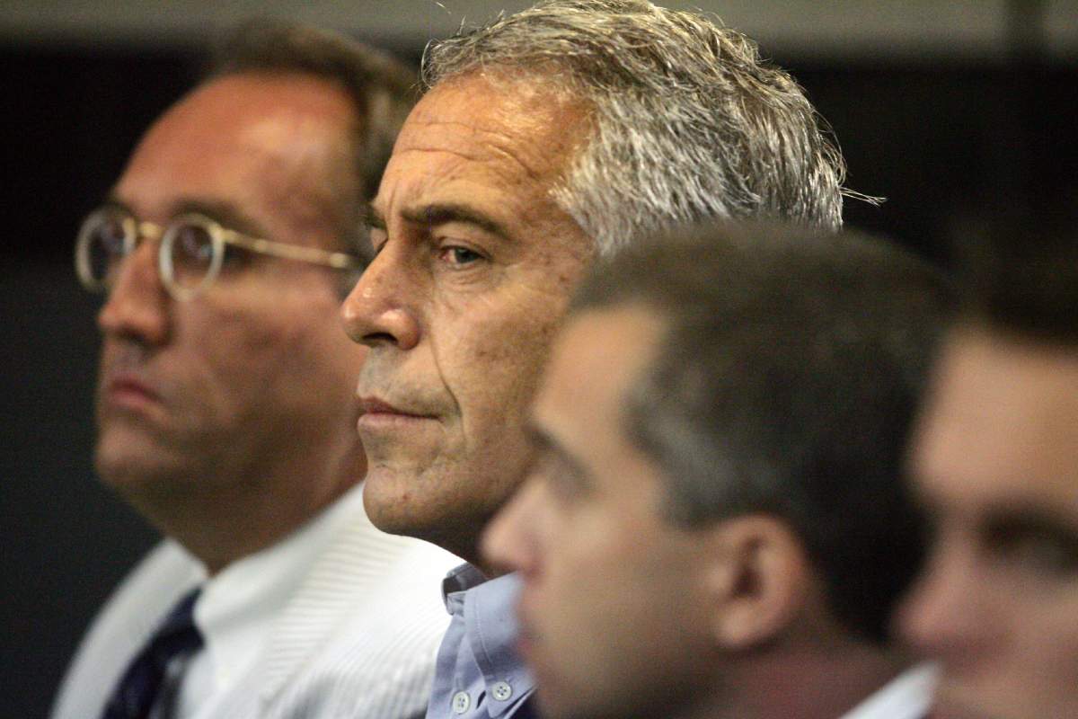 Jeffrey Epstein in a courtroom.