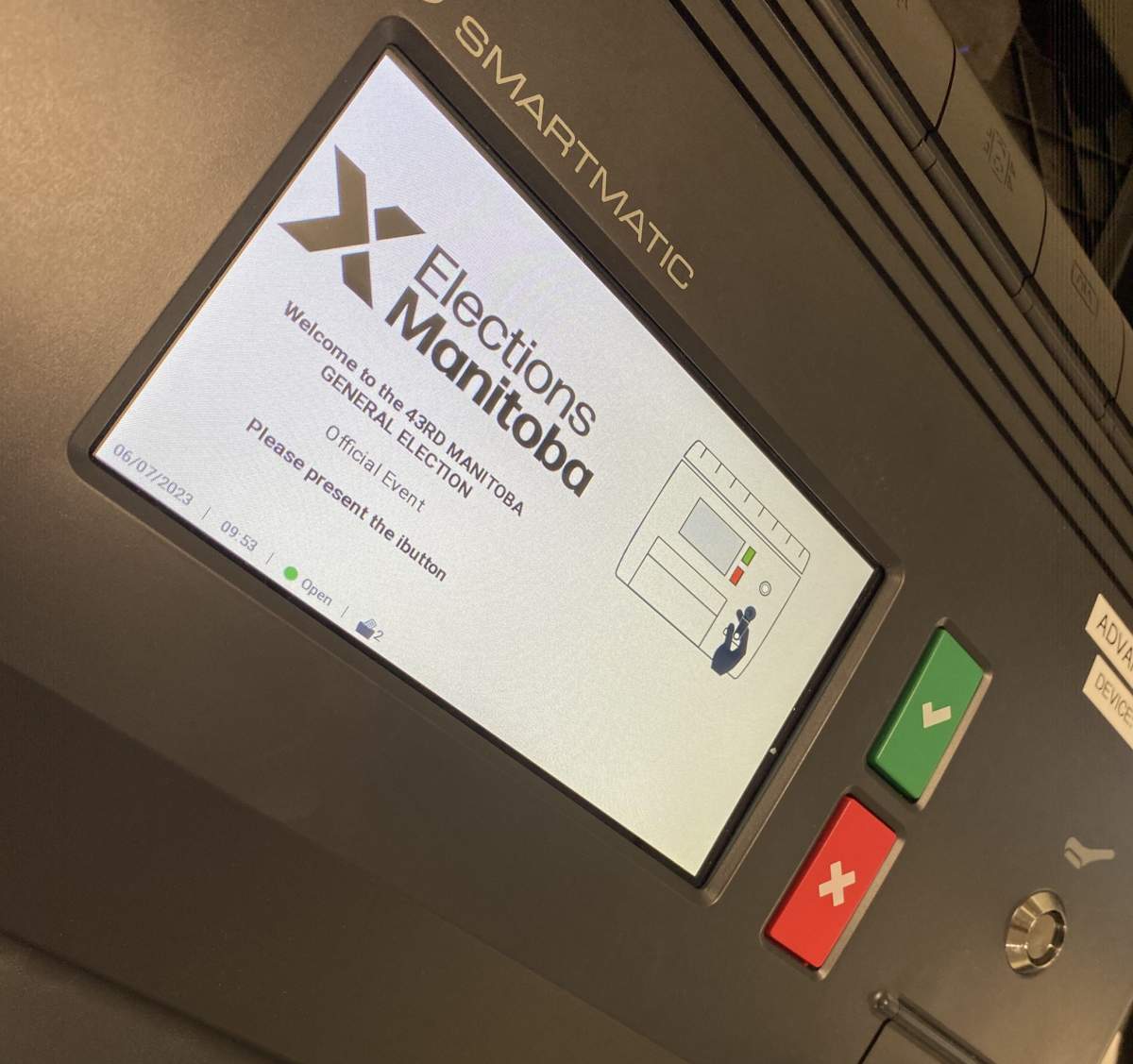 Manitobans can get live election results Tuesday all night on Global News and 680 CJOB. A vote counting machine is seen in this June 2023 file photo.