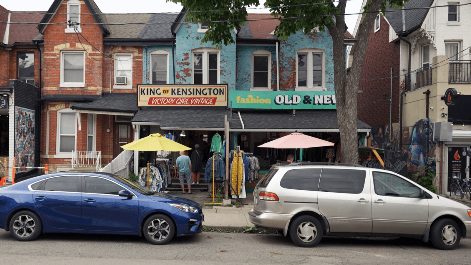 Despite broad public support, the Kensington Market Community Land Trust was unable to come up with the money to purchase 27 and 29 Kensington Avenue. The houses are still on the market.