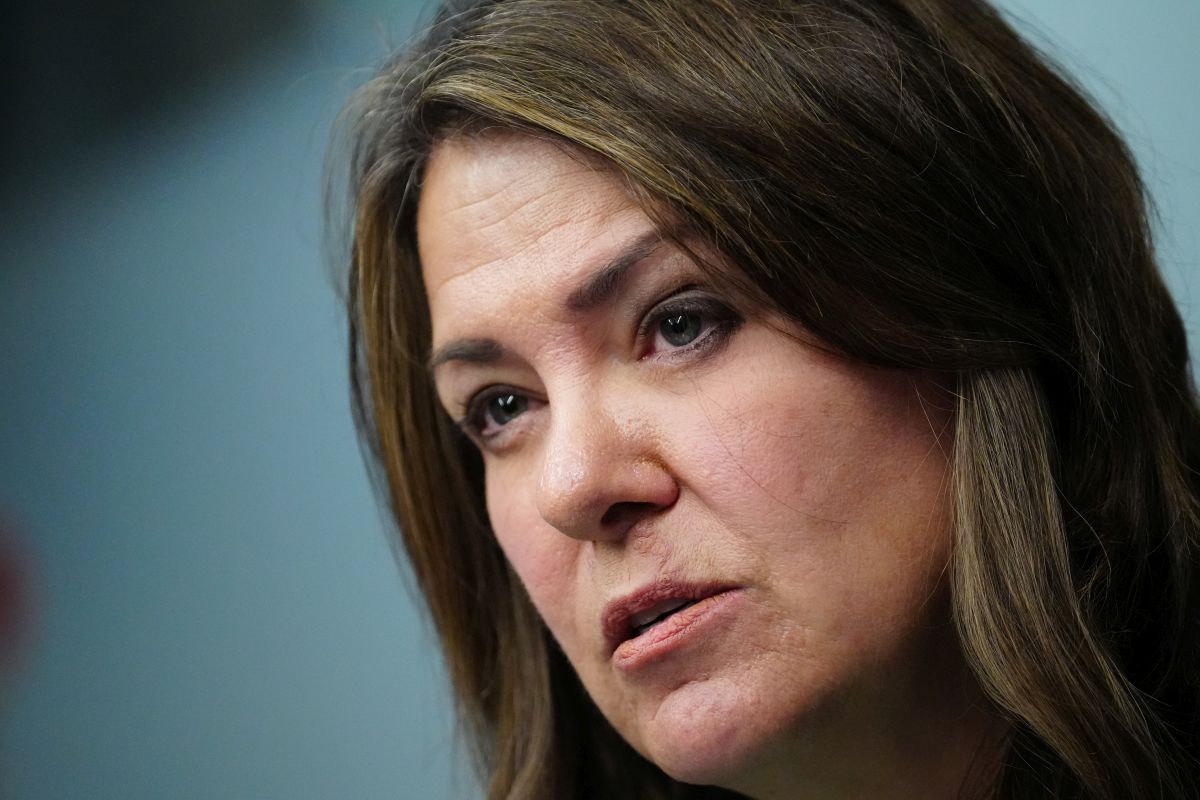 Alberta Premier Danielle Smith addresses a news conference in Ottawa on Monday, Feb.5, 2024.