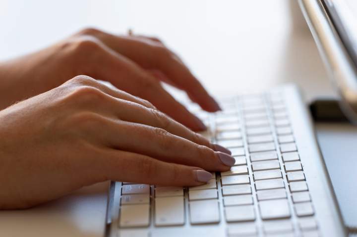 Indigenous outreach group introduces software to offer mental health support