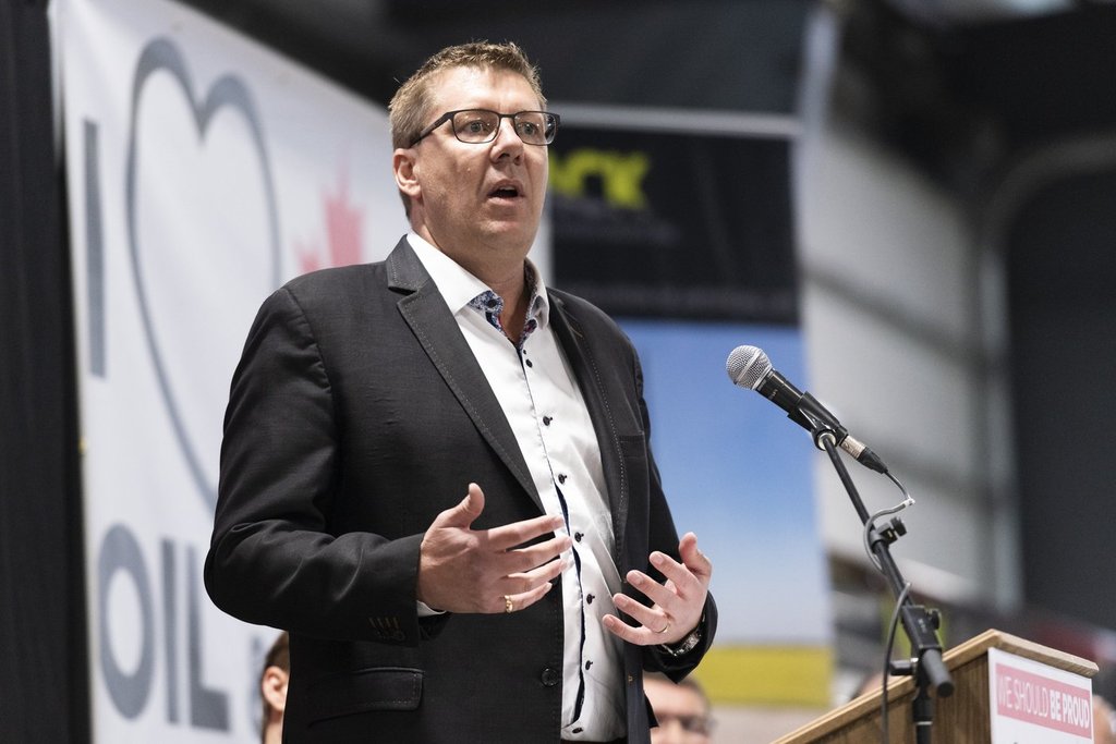 Saskatchewan Premier Scott Moe says beware of scammers using his face to sell cryptocurrency. Moe says his photo is being used to promote cryptocurrency scams.