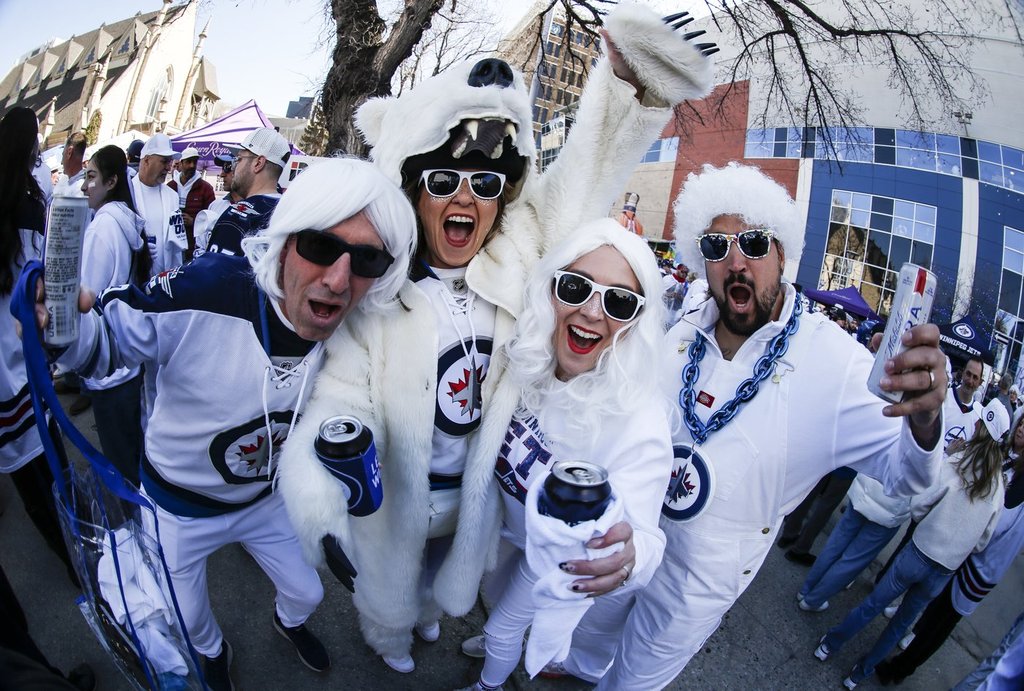 Winnipeg Jets fans prepare for playoff matchup at 2025 White Out Party