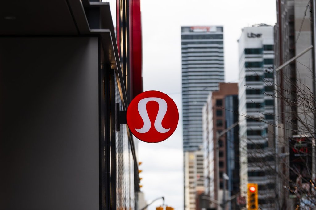 Lululemon logo