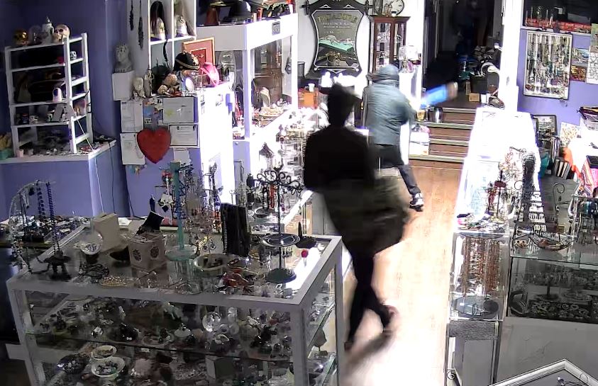 The owner of the jewelery store believes the thieves may have cased-out the business ahead of time because they appeared to know exactly what they were looking for once they were inside.